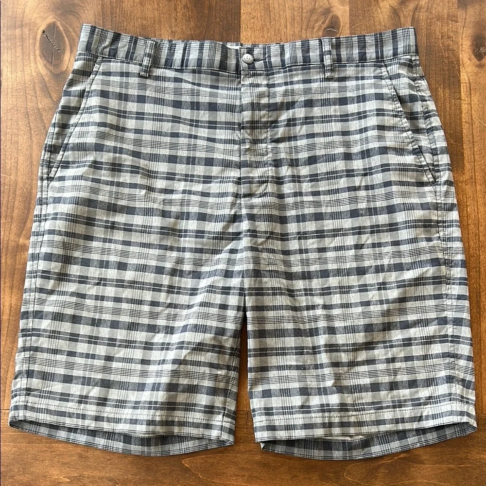Men's FJ Golf Shorts - Picture 1 of 3